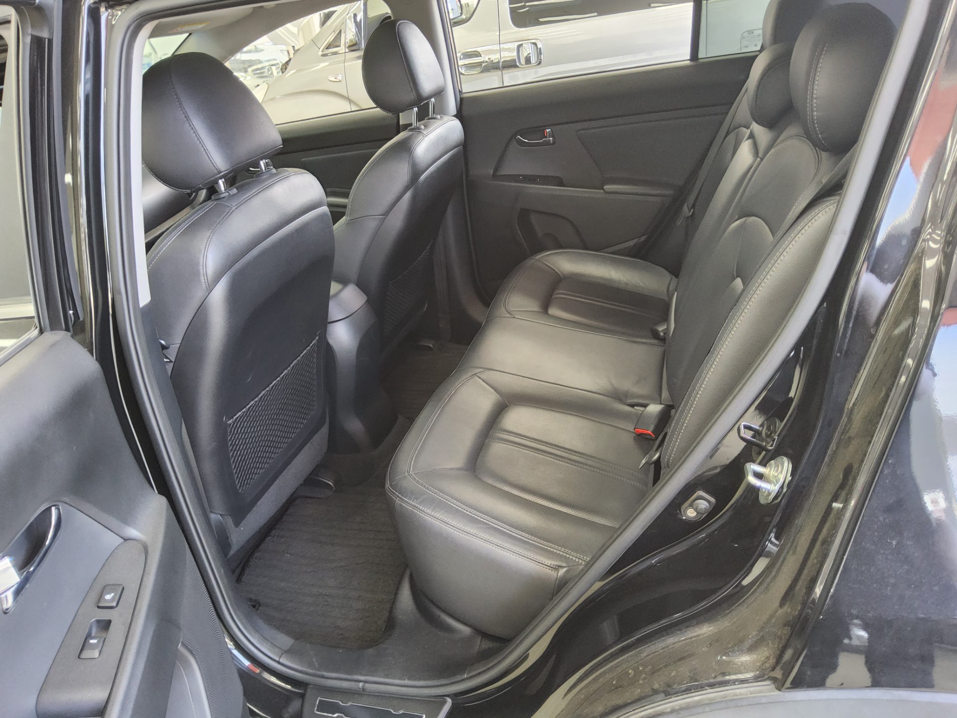 2011 - kia sportage