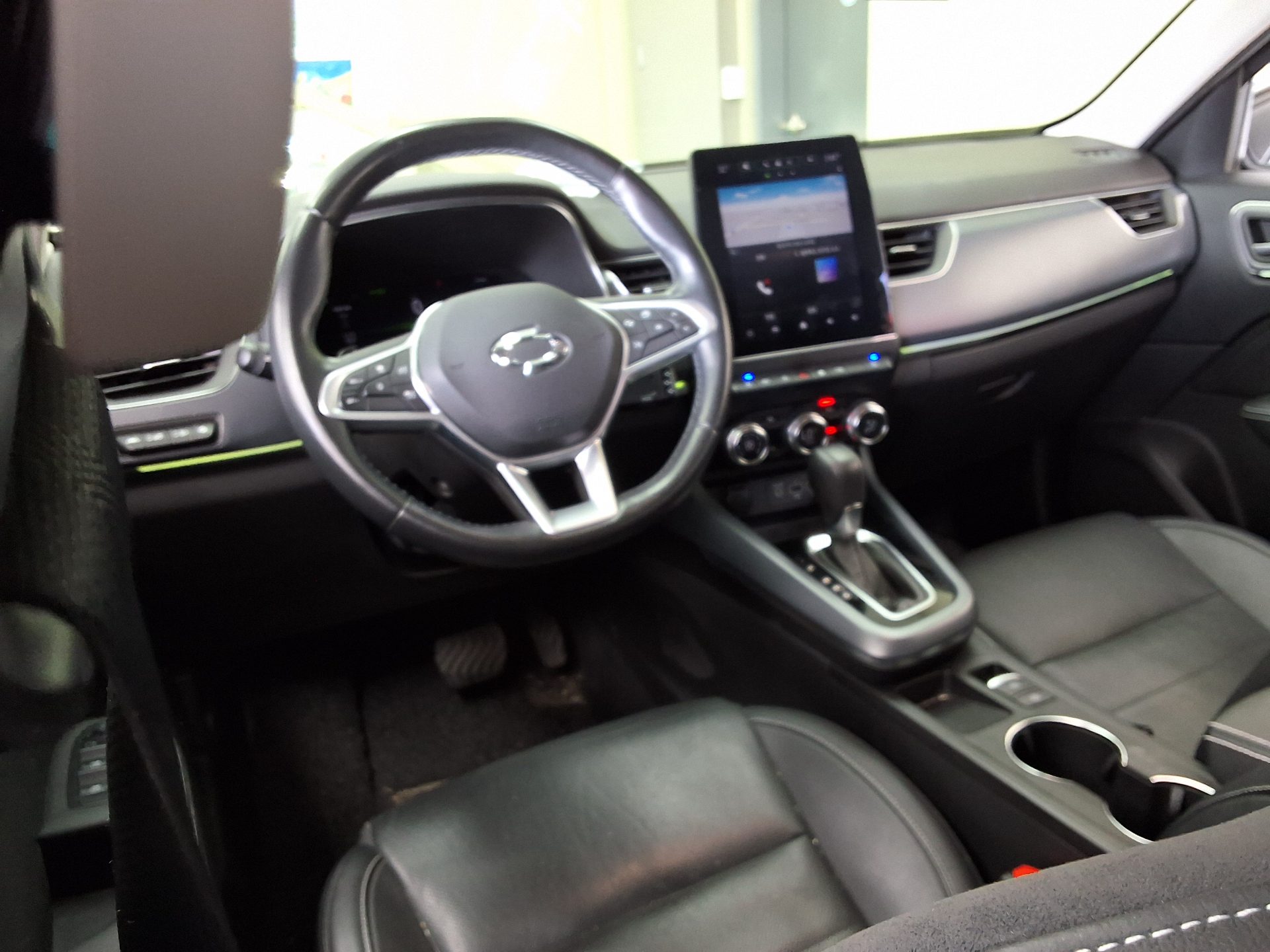 2020 - renault xm3