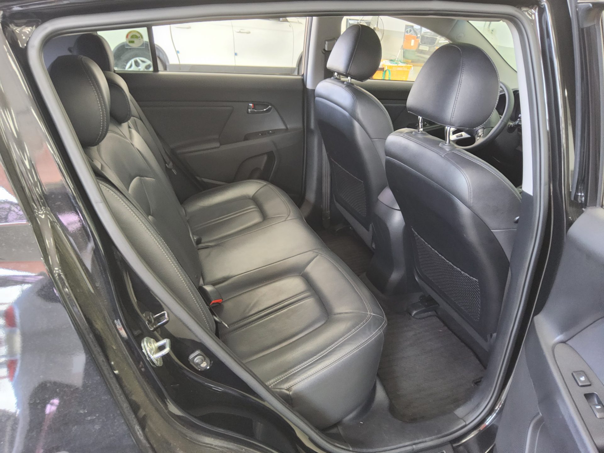 2011 - kia sportage