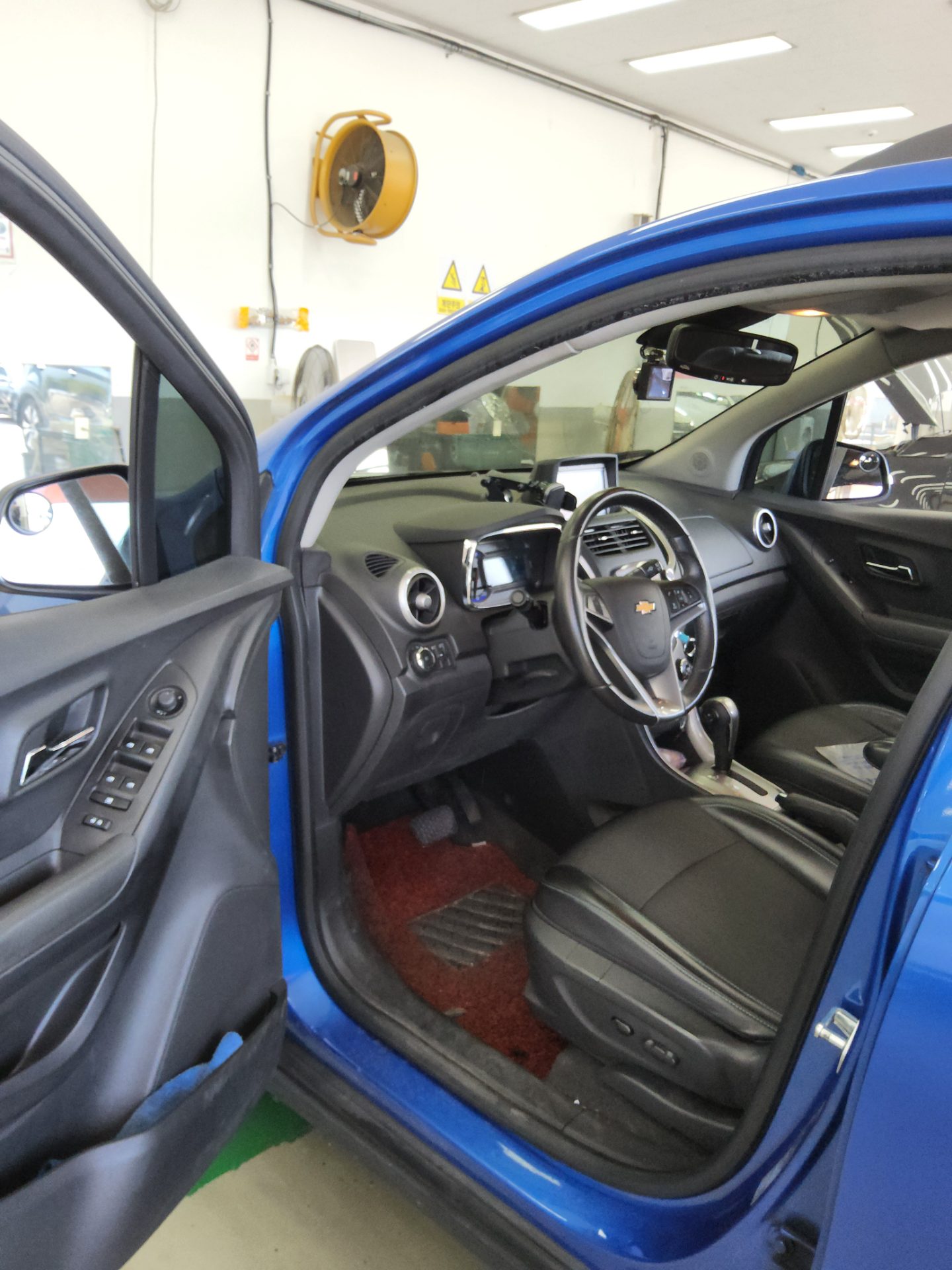 2014 - chevrolet trax