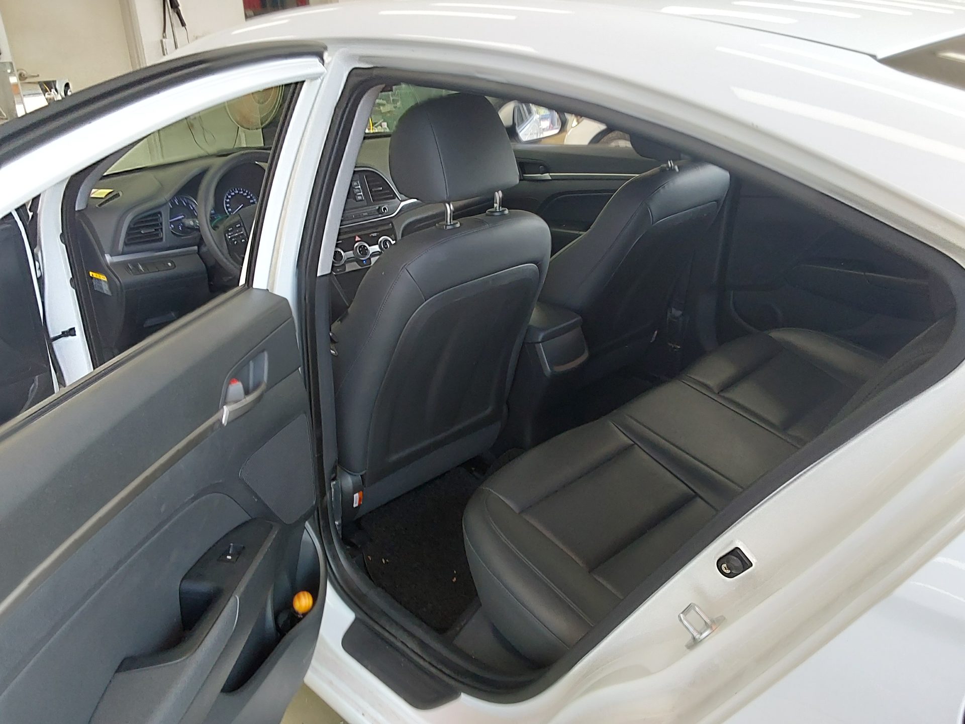 2019 - hyundai avante