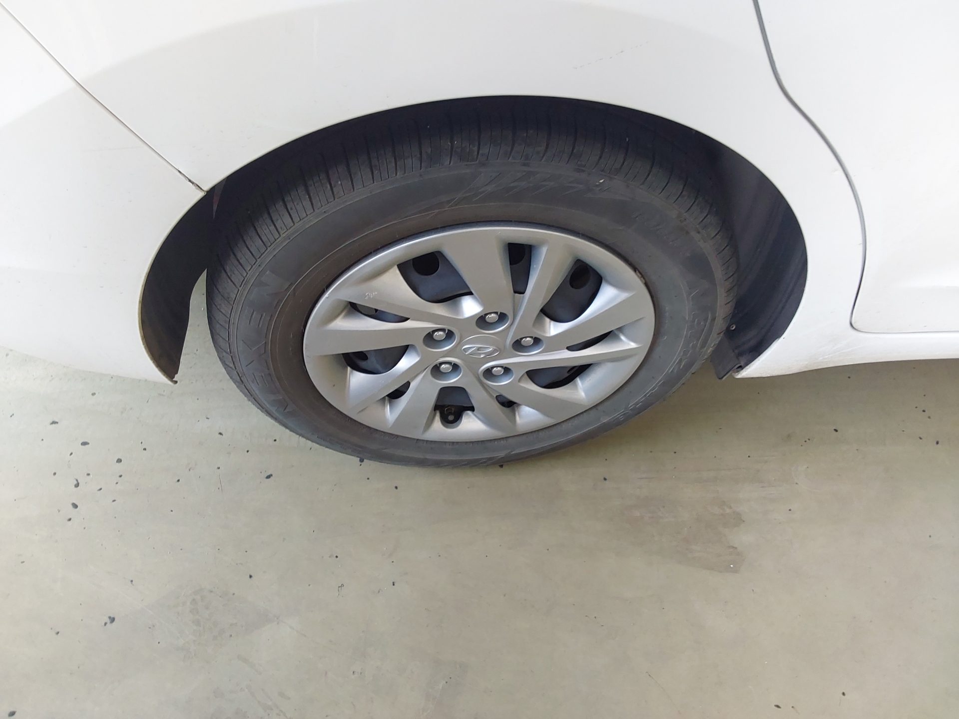 2019 - hyundai avante