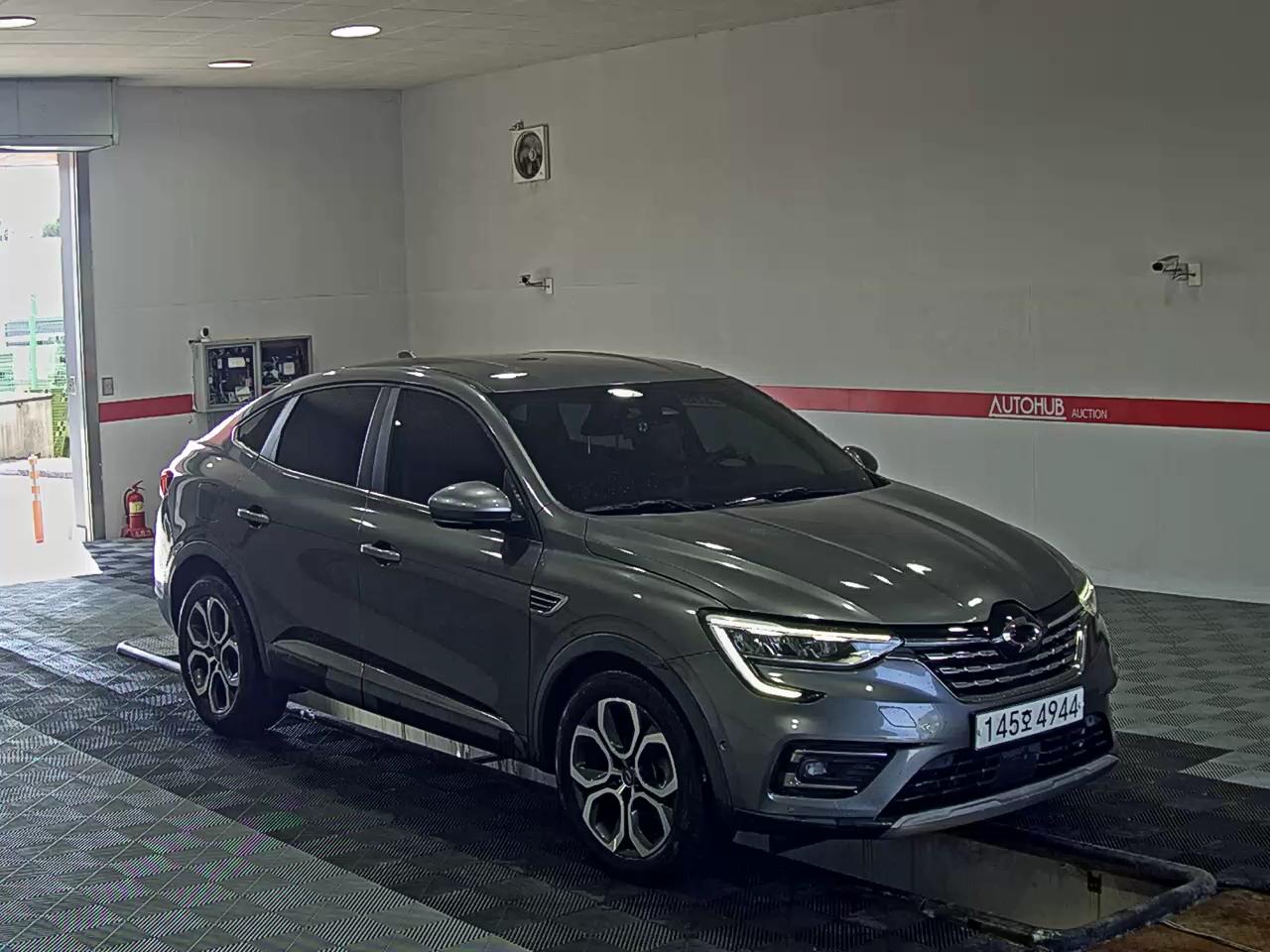 2020 - renault xm3