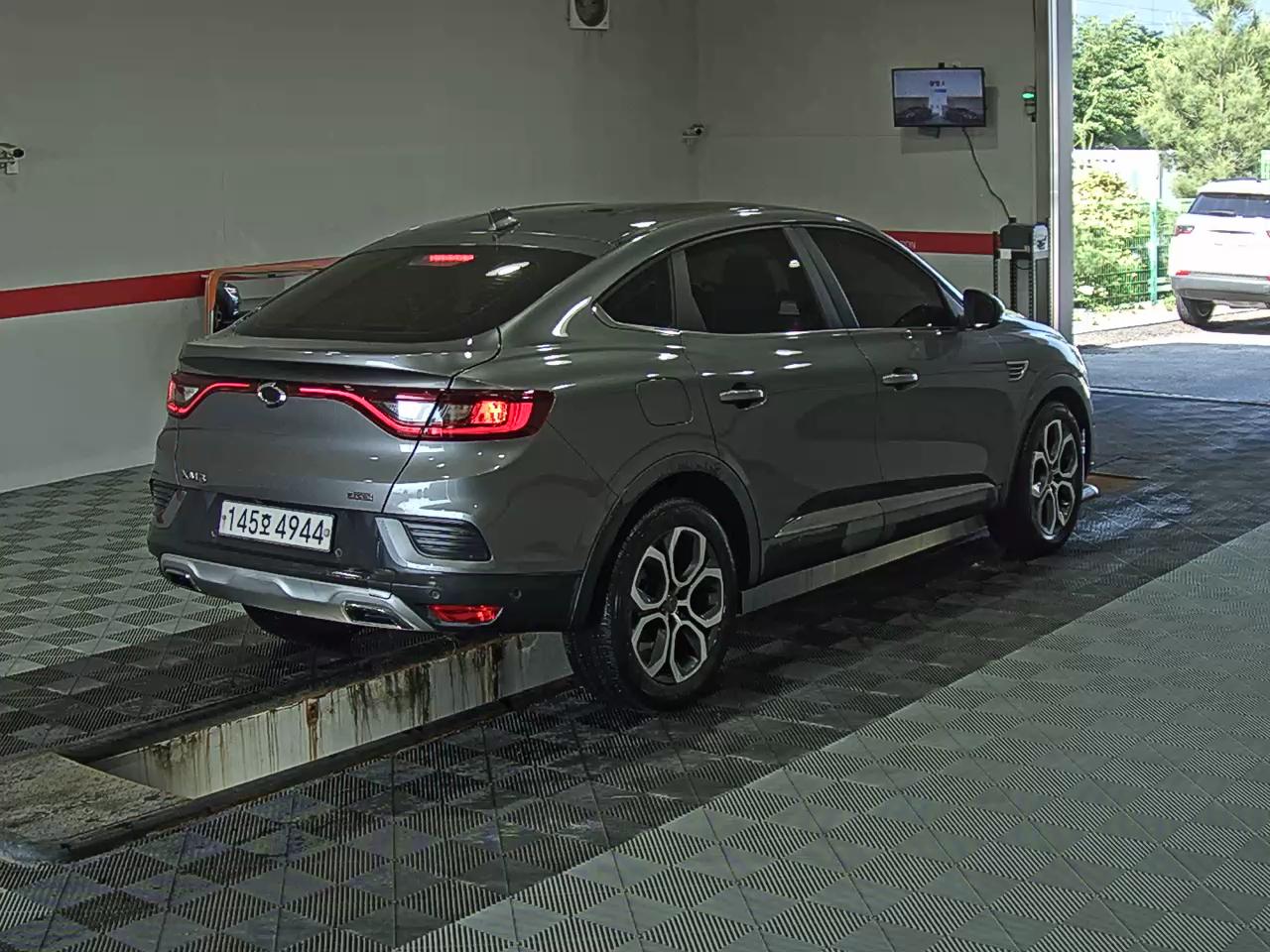 2020 - renault xm3
