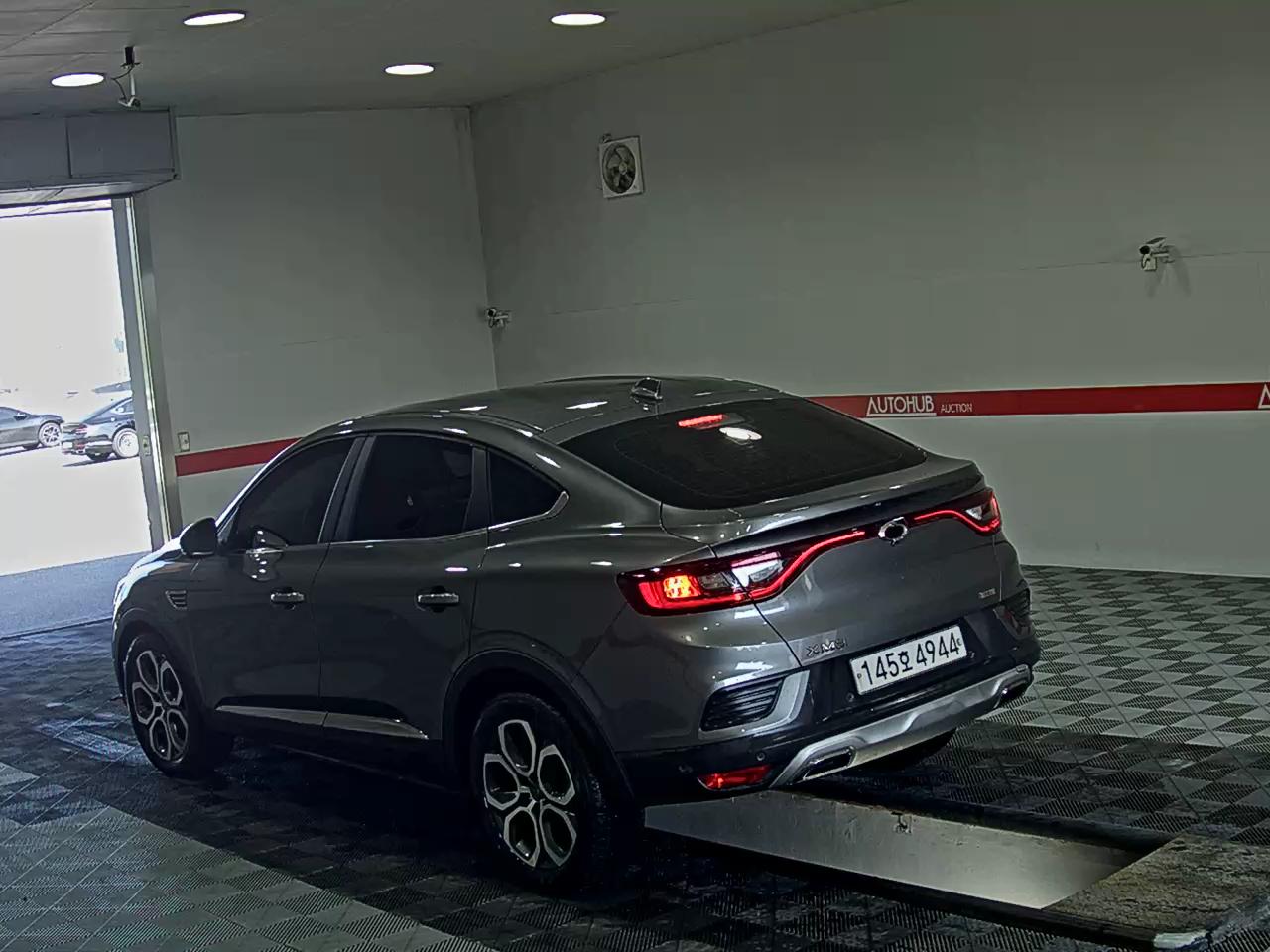 2020 - renault xm3