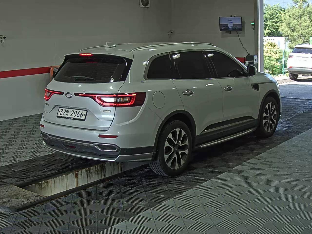 2018 - renault qm6