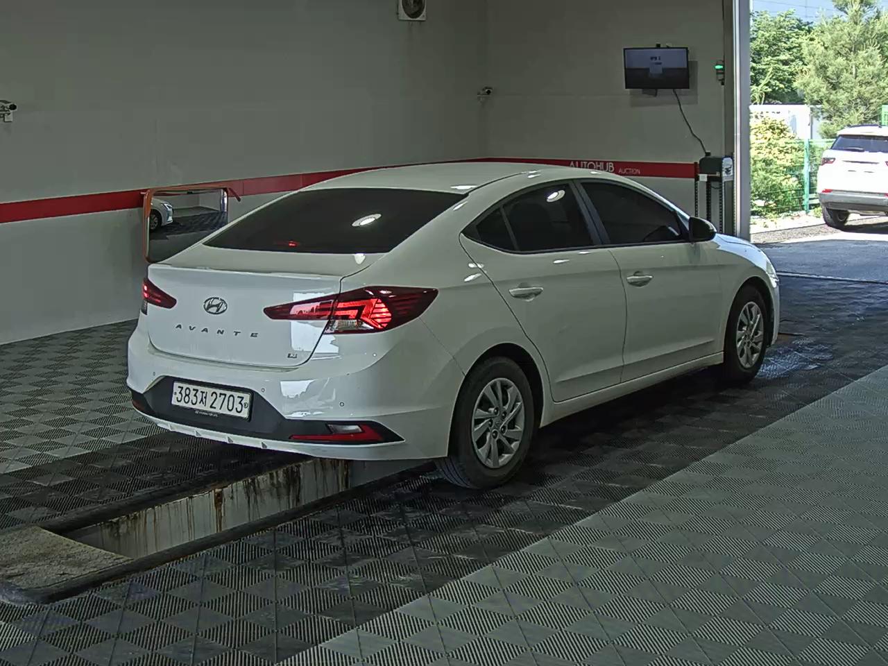 2019 - hyundai avante