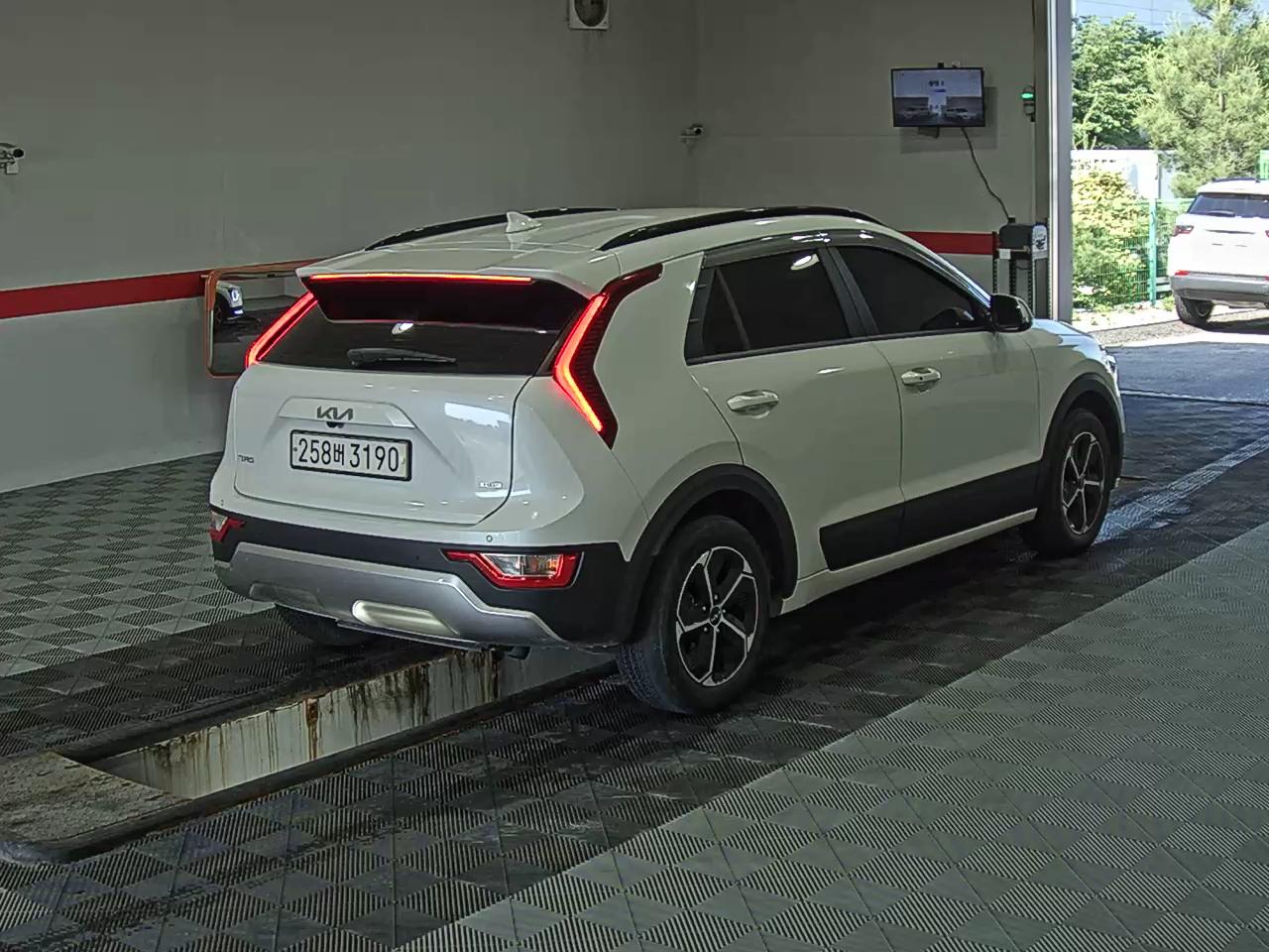 2022 - kia niro