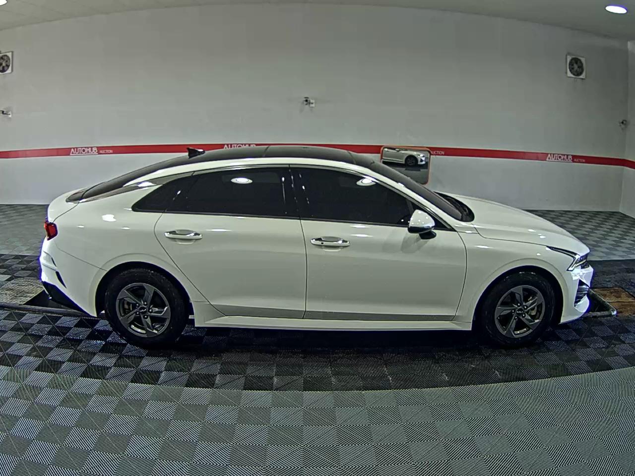 2022 - kia k5