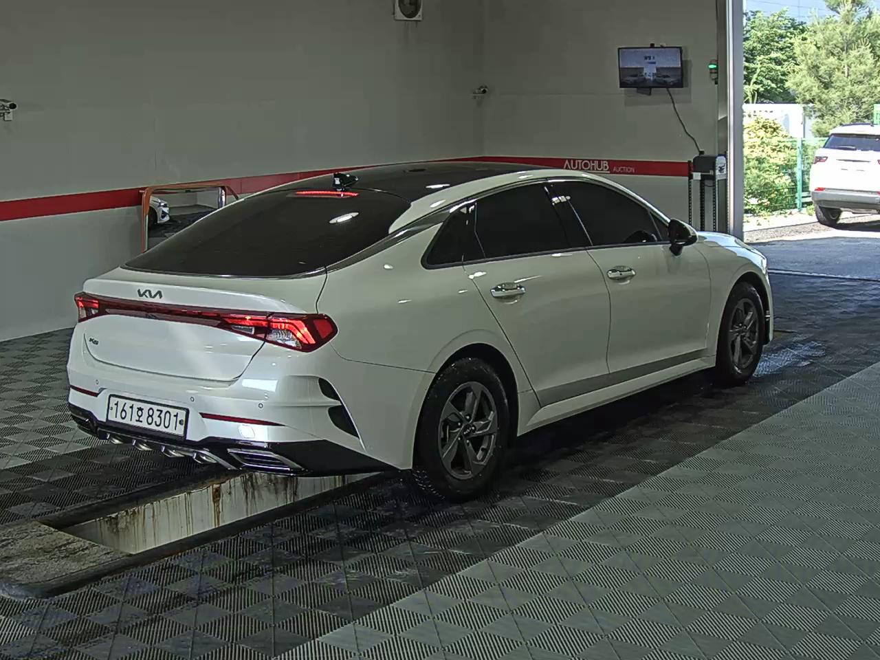 2022 - kia k5
