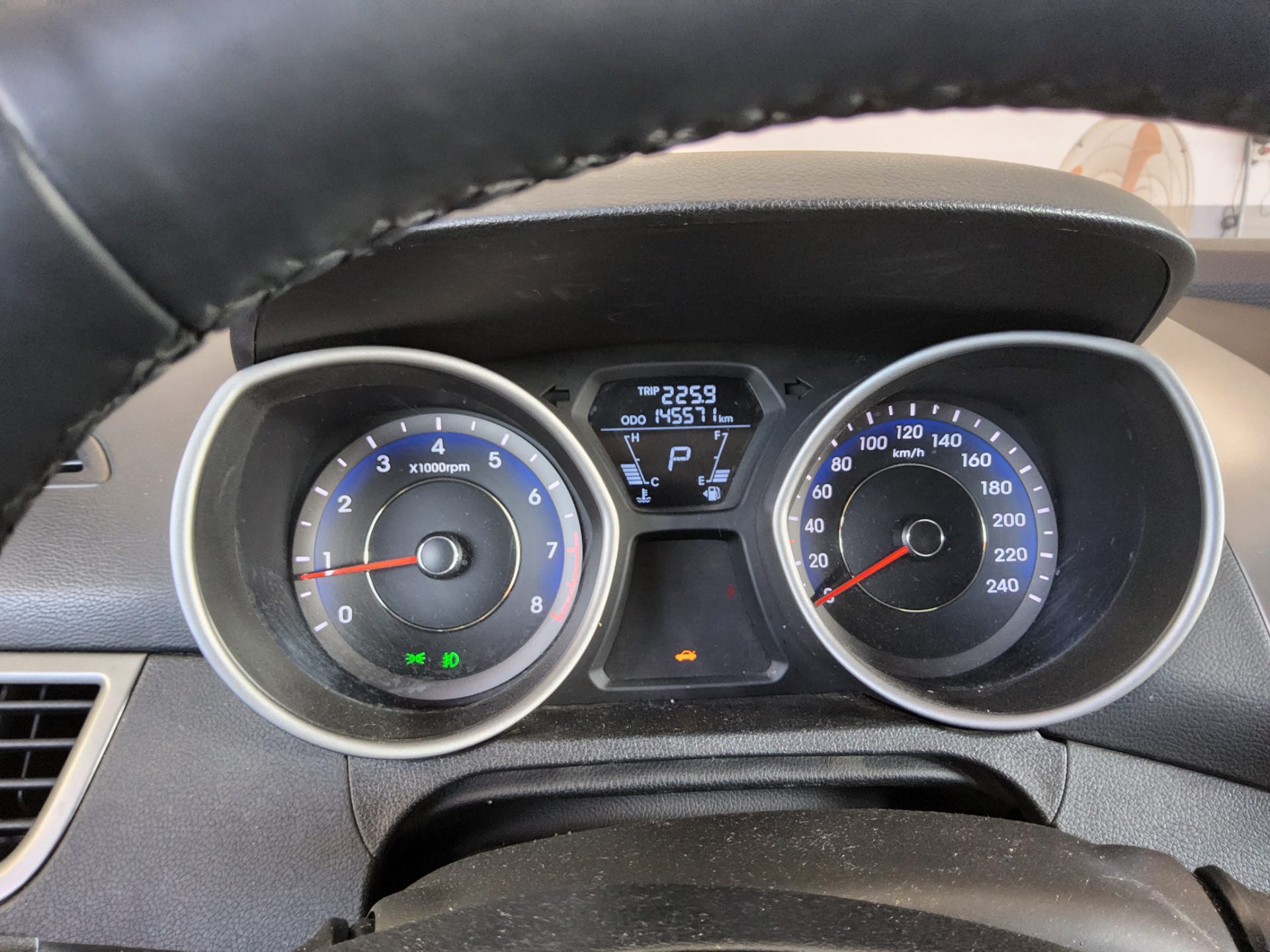 2011 - hyundai avante
