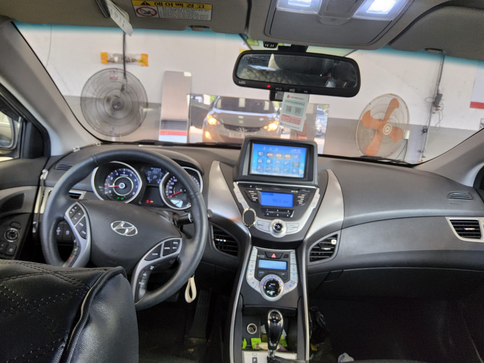 2011 - hyundai avante