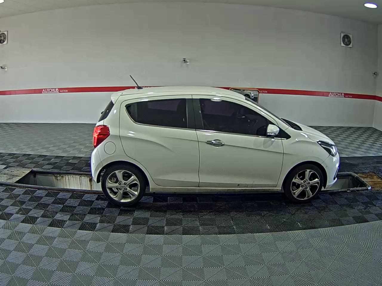 2017 - chevrolet spark
