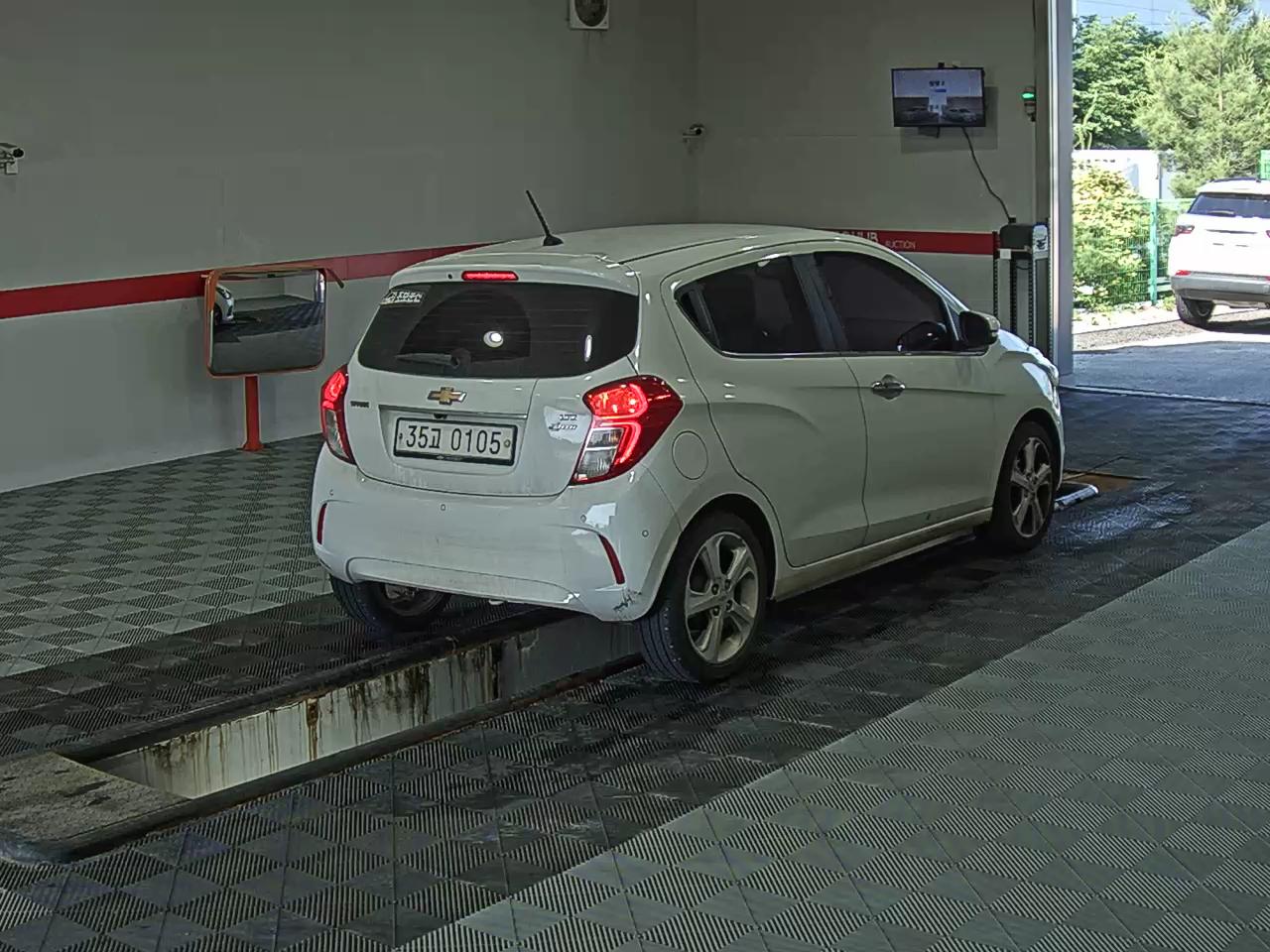 2017 - chevrolet spark
