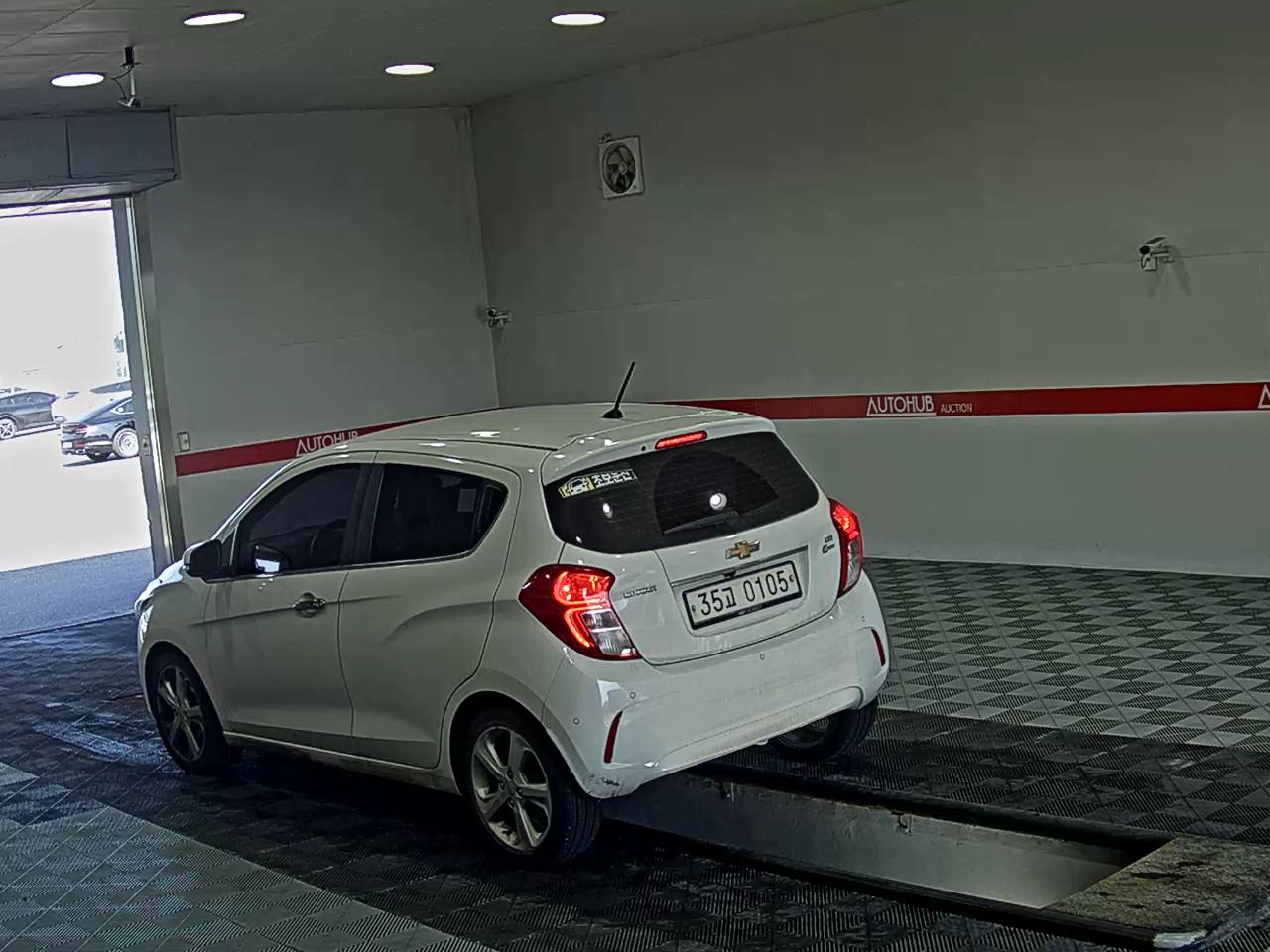 2017 - chevrolet spark