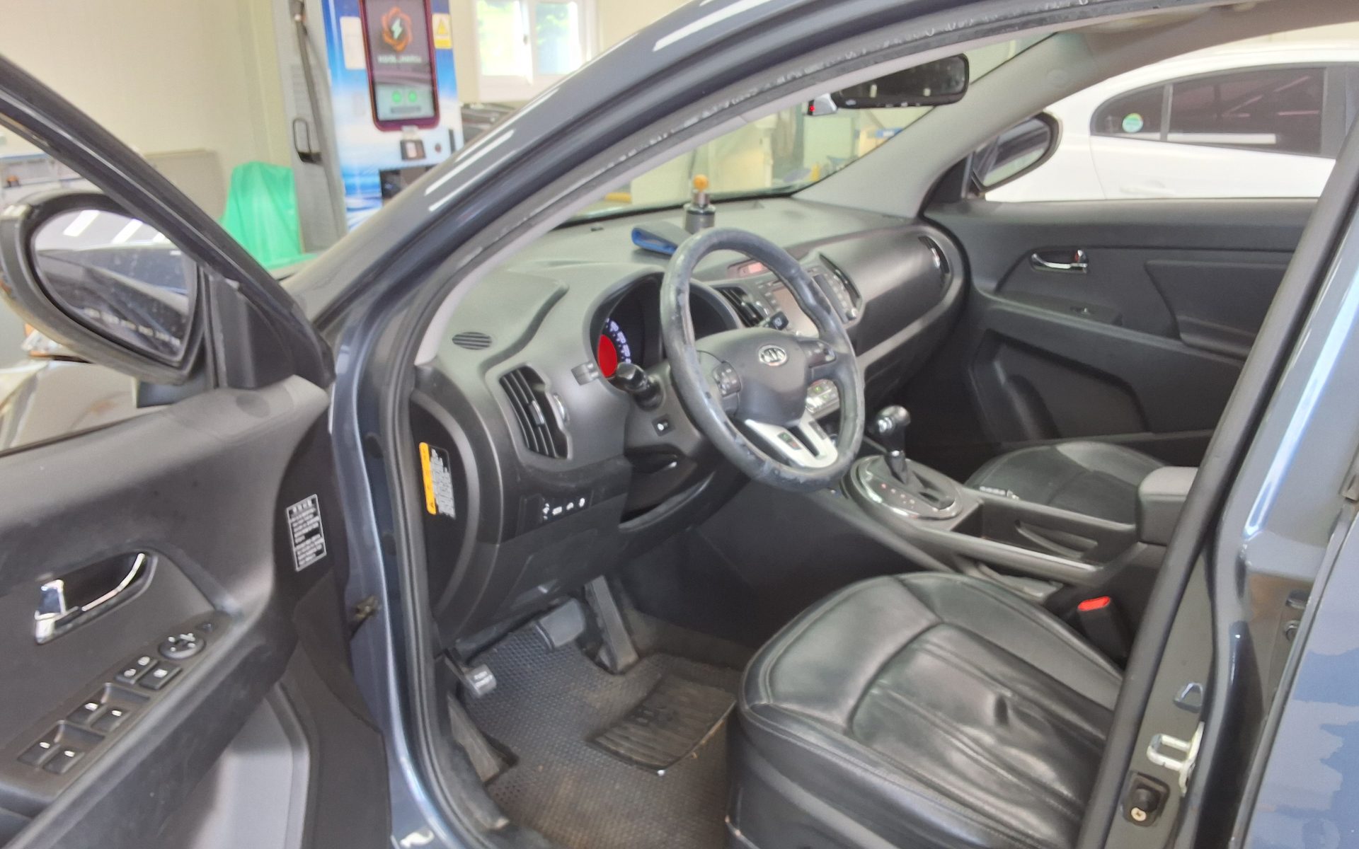 2012 - kia sportage
