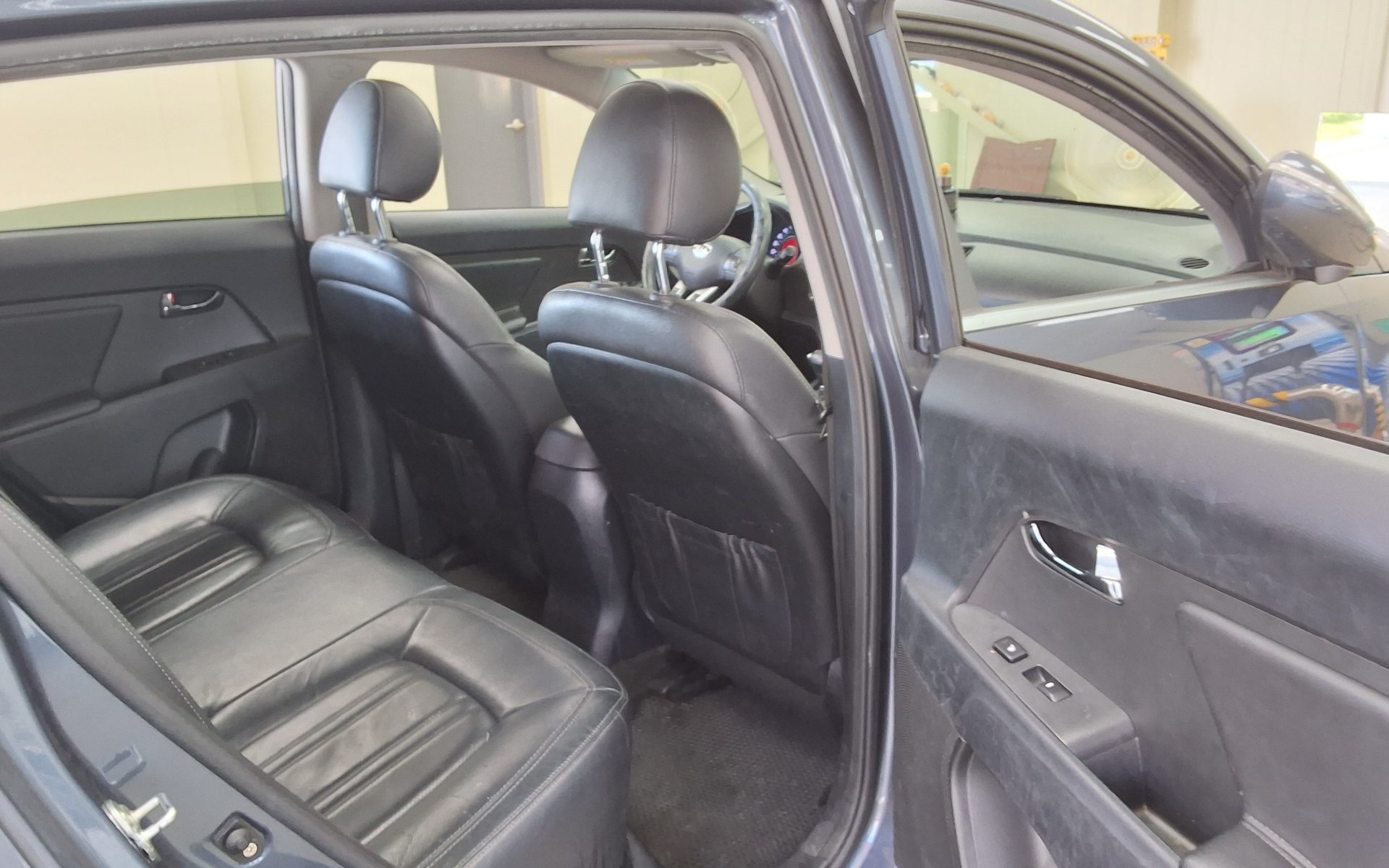 2012 - kia sportage