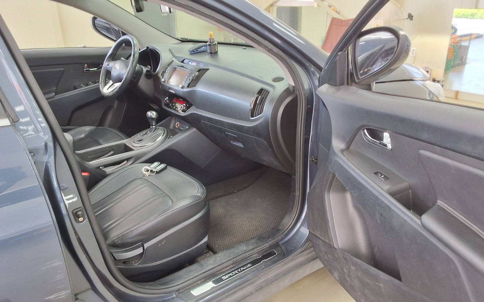 2012 - kia sportage