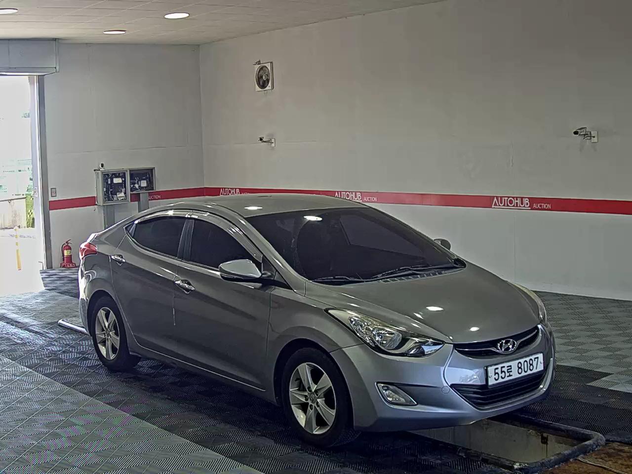 2011 - hyundai avante