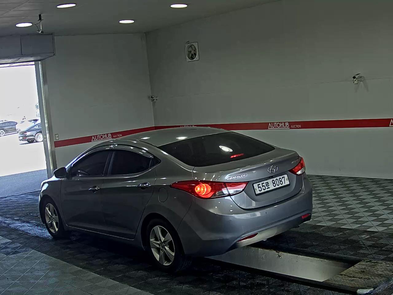 2011 - hyundai avante