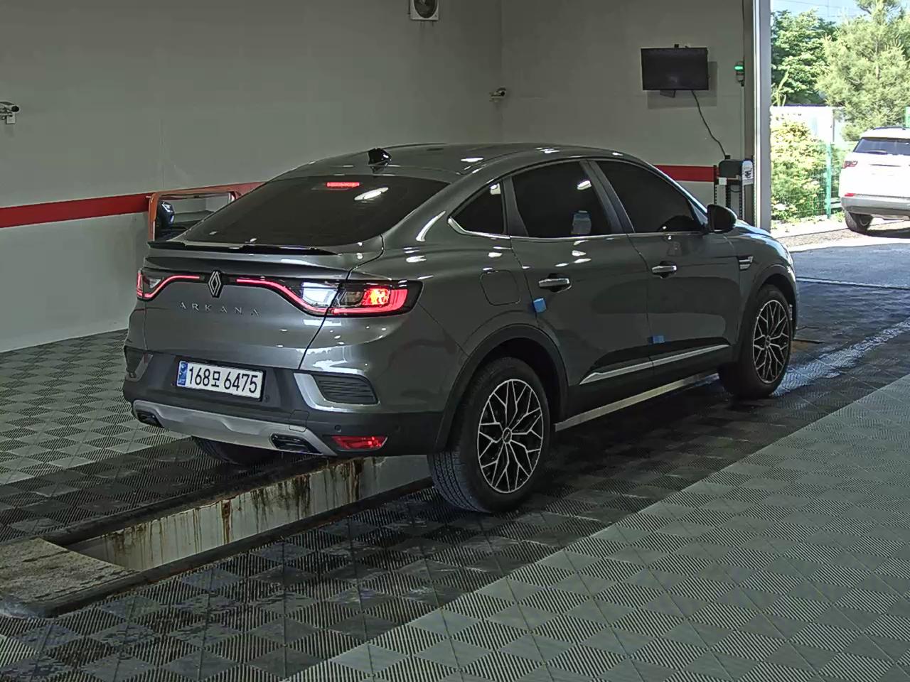 2025 - renault arkana
