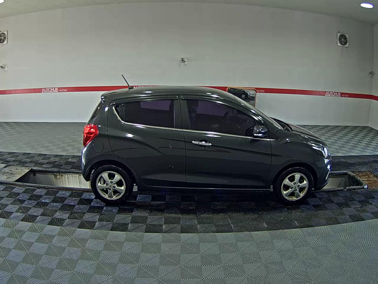 2017 - chevrolet spark