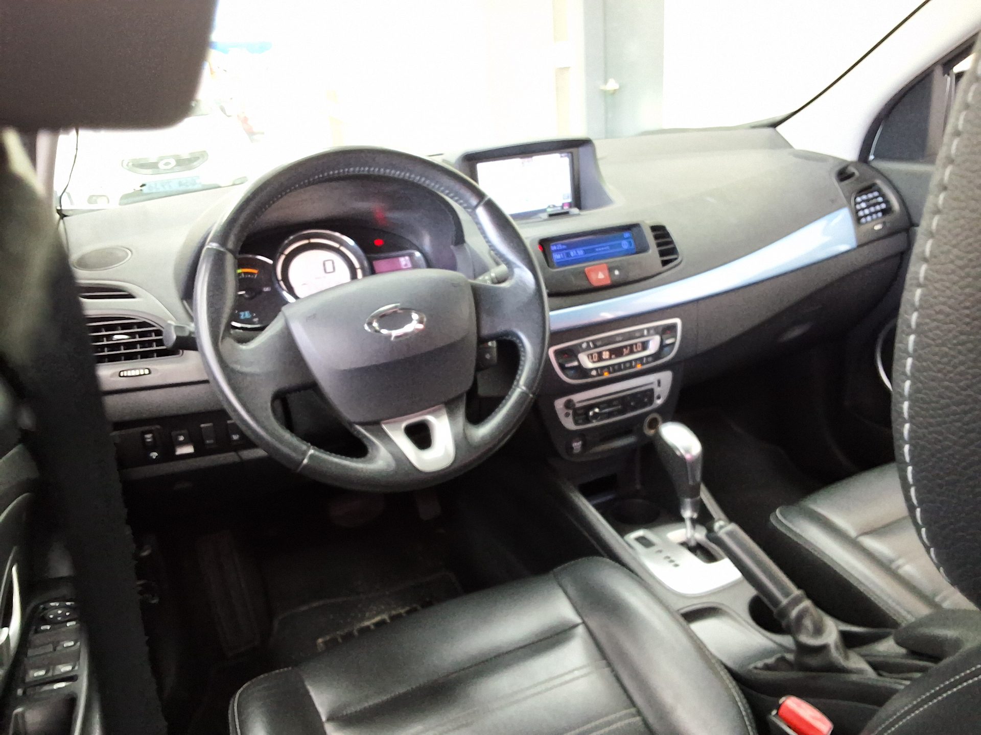 2016 - renault sm3