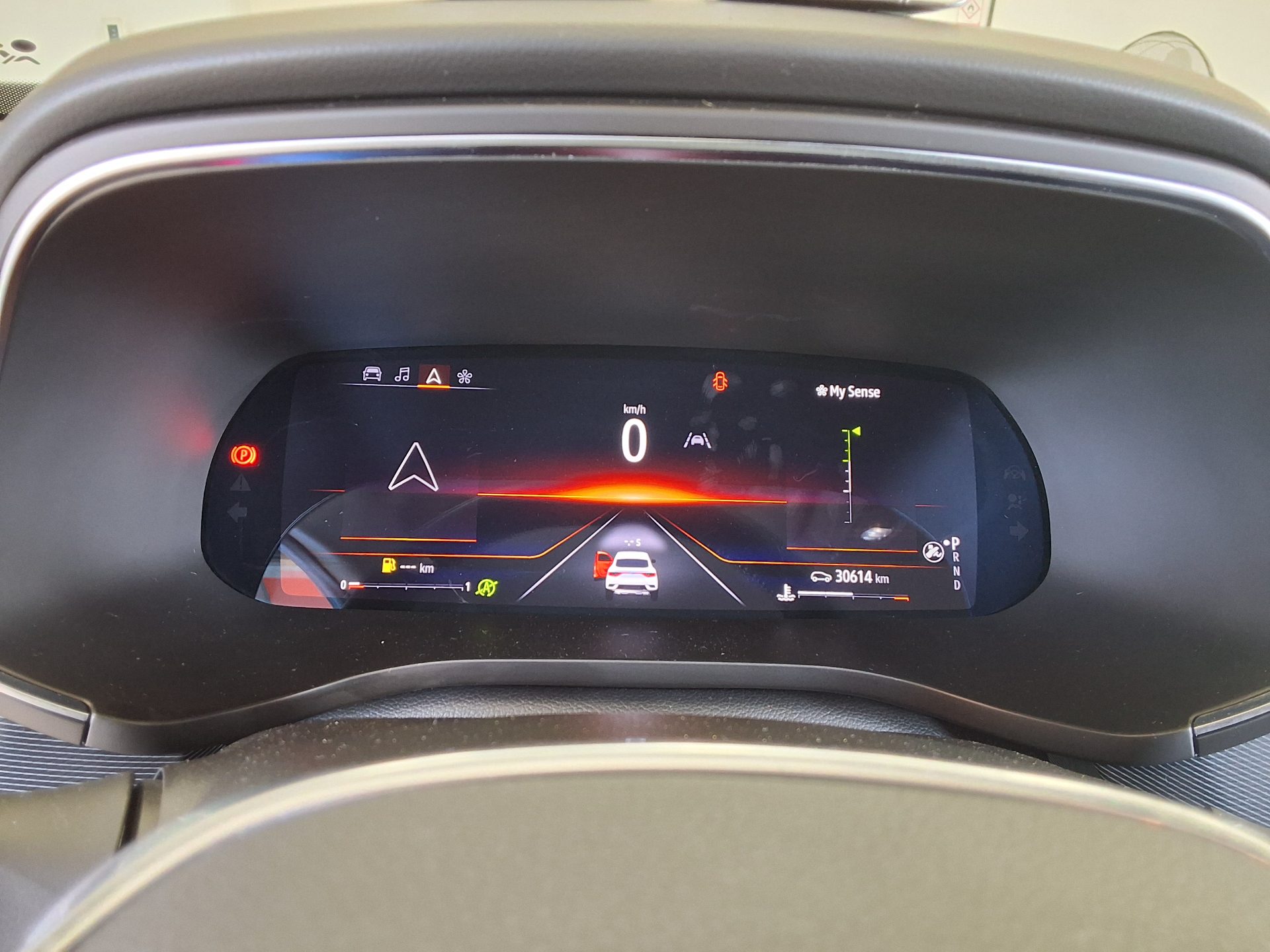 2020 - renault xm3