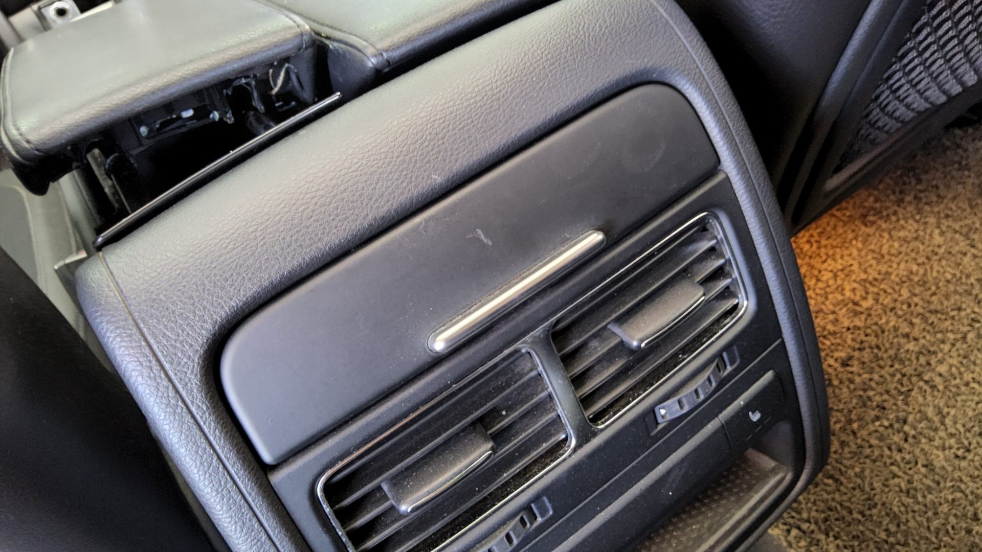 2014 - volkswagen touareg