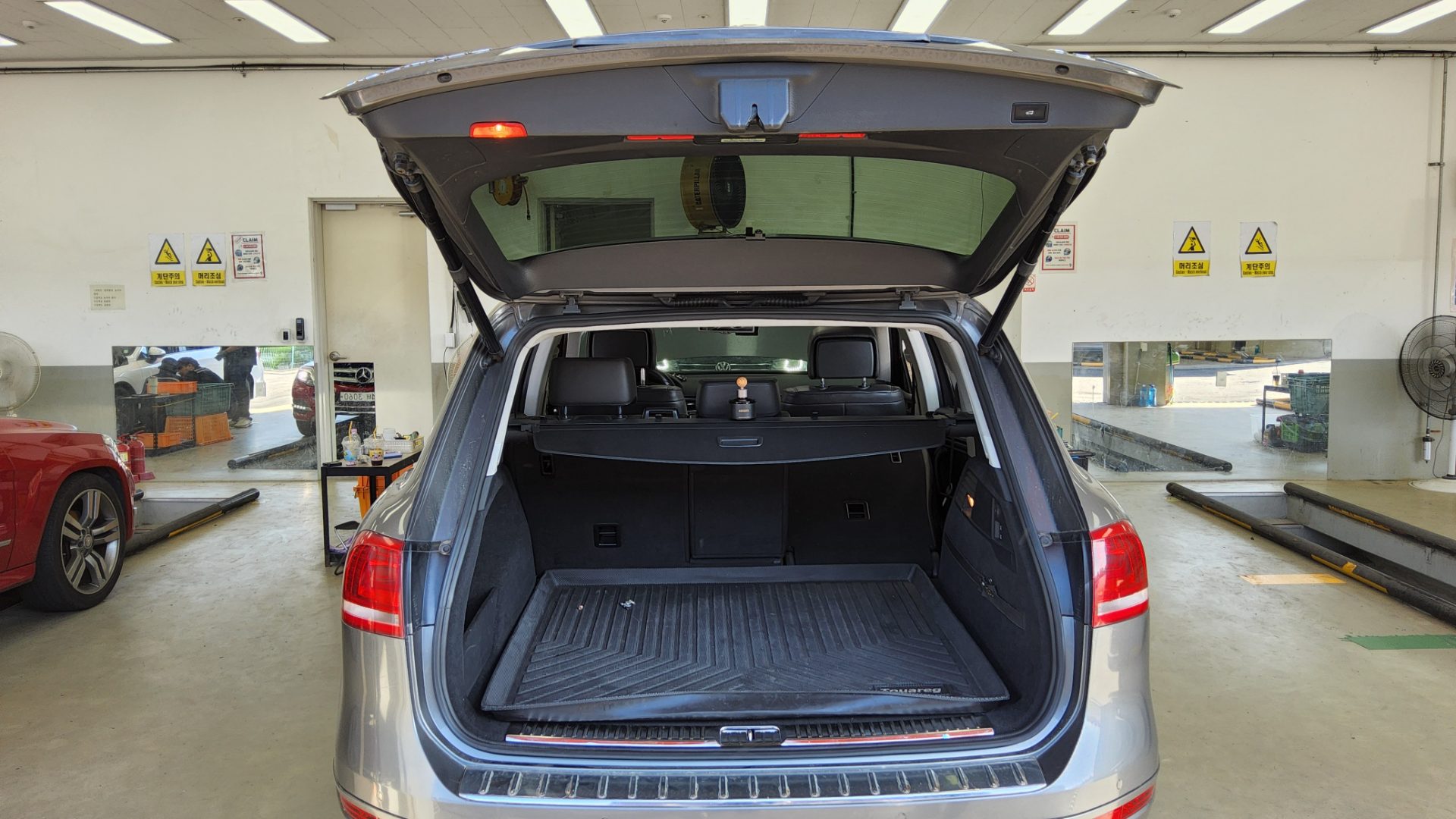 2014 - volkswagen touareg