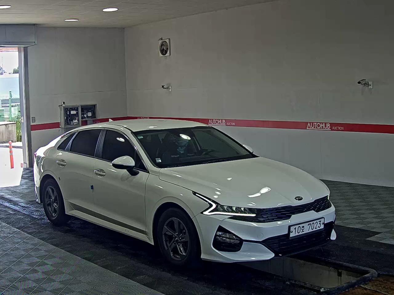 2021 - kia k5