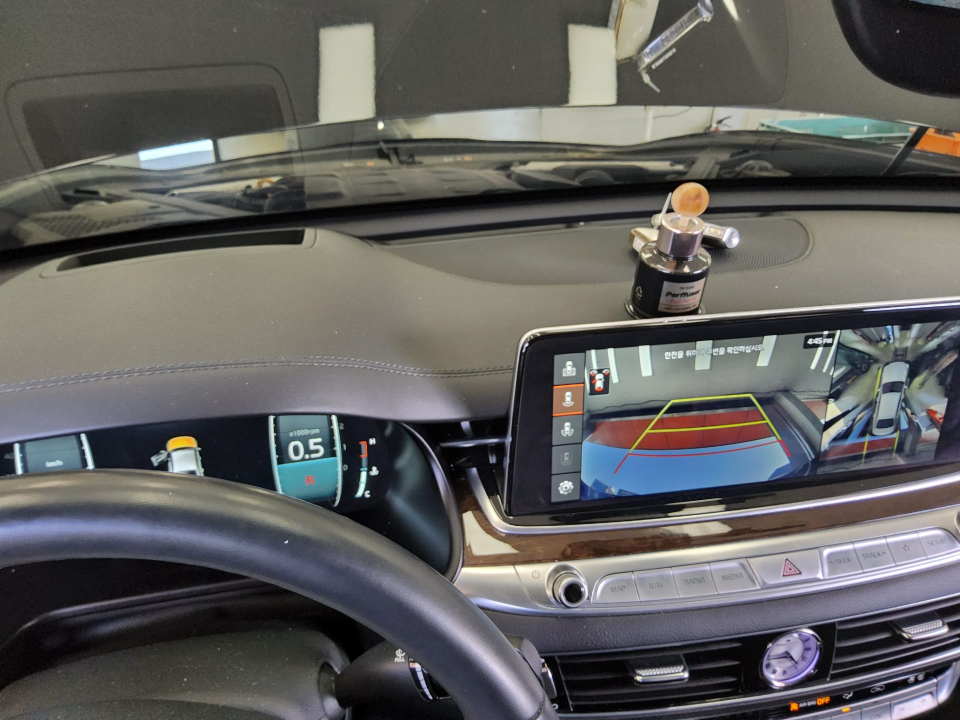 2020 - kia k9