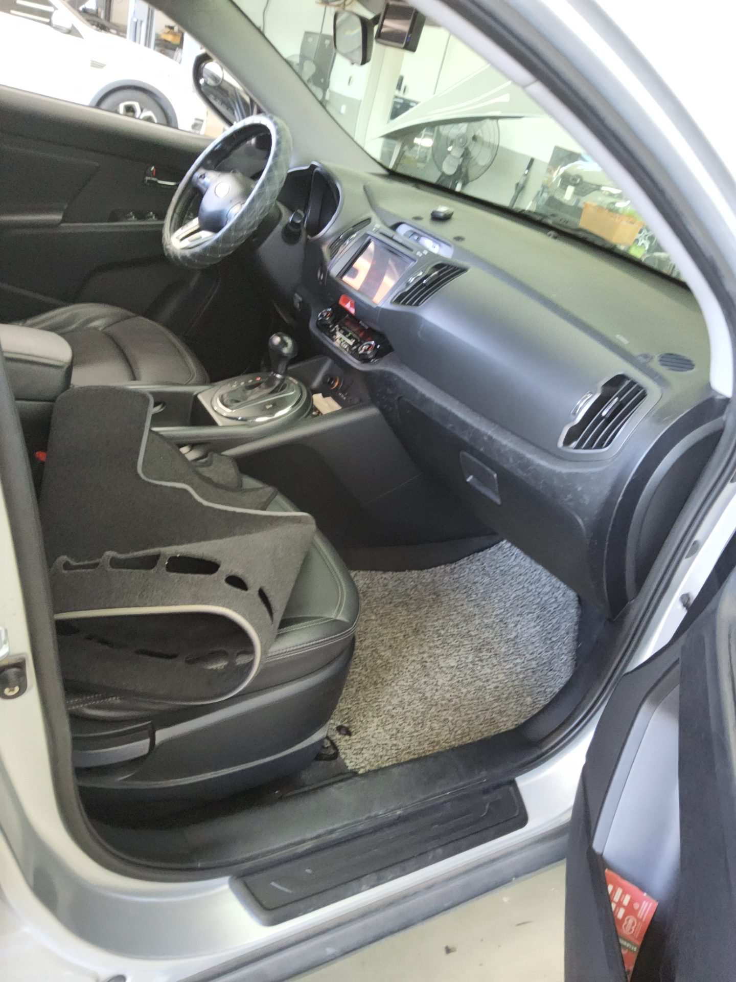 2011 - kia sportage