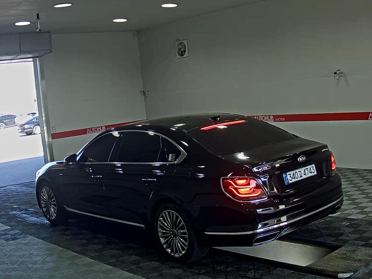2020 - kia k9