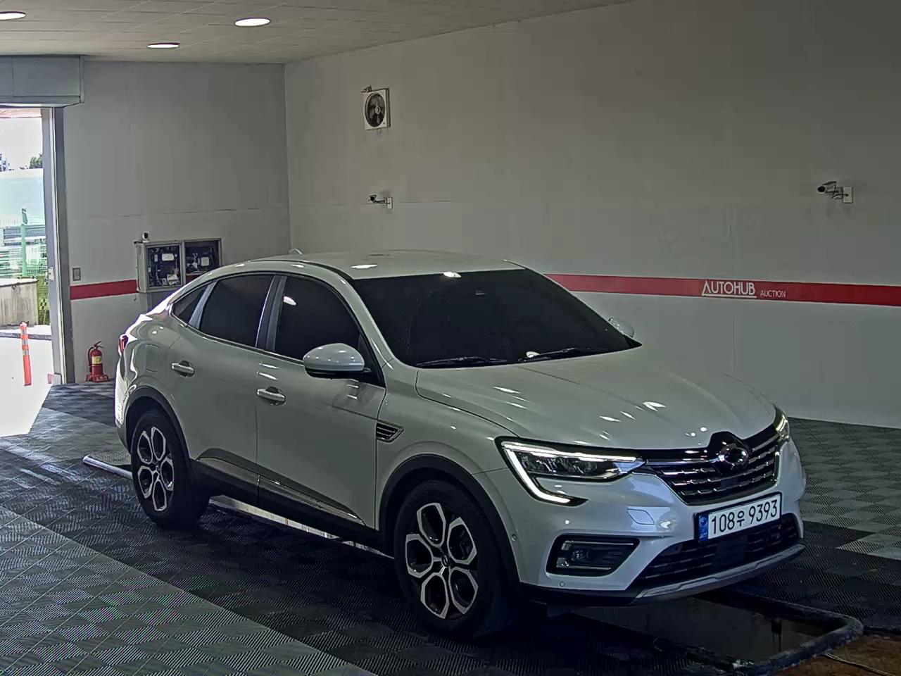2020 - renault xm3