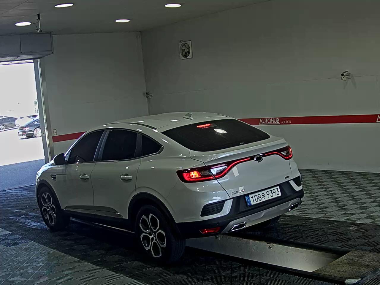 2020 - renault xm3