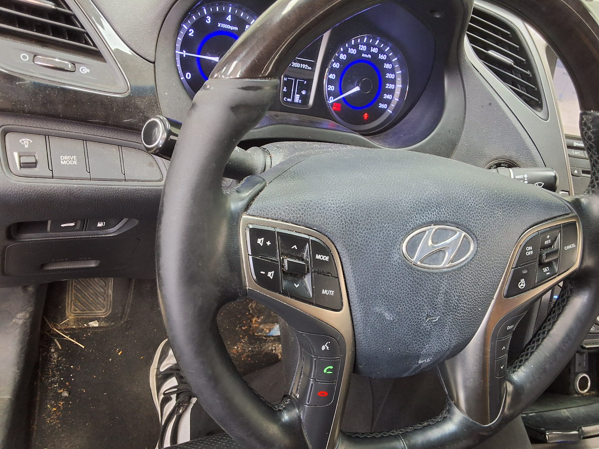 2014 - hyundai grandeur