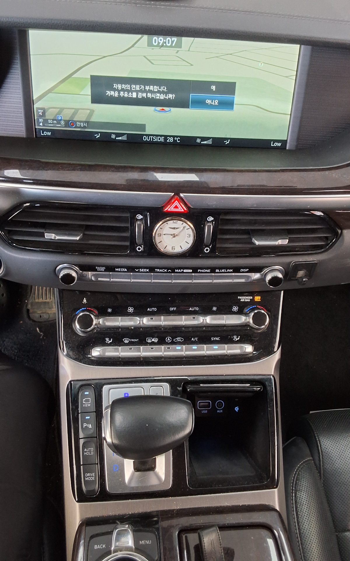 2018 - genesis eq900