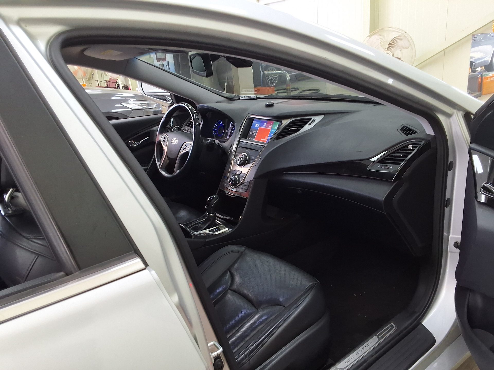 2014 - hyundai grandeur