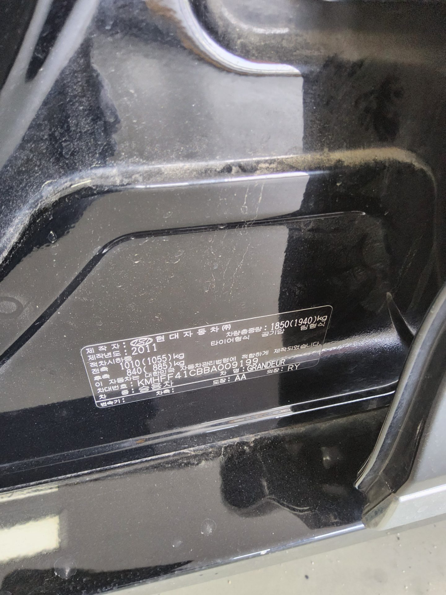 2011 - hyundai grandeur