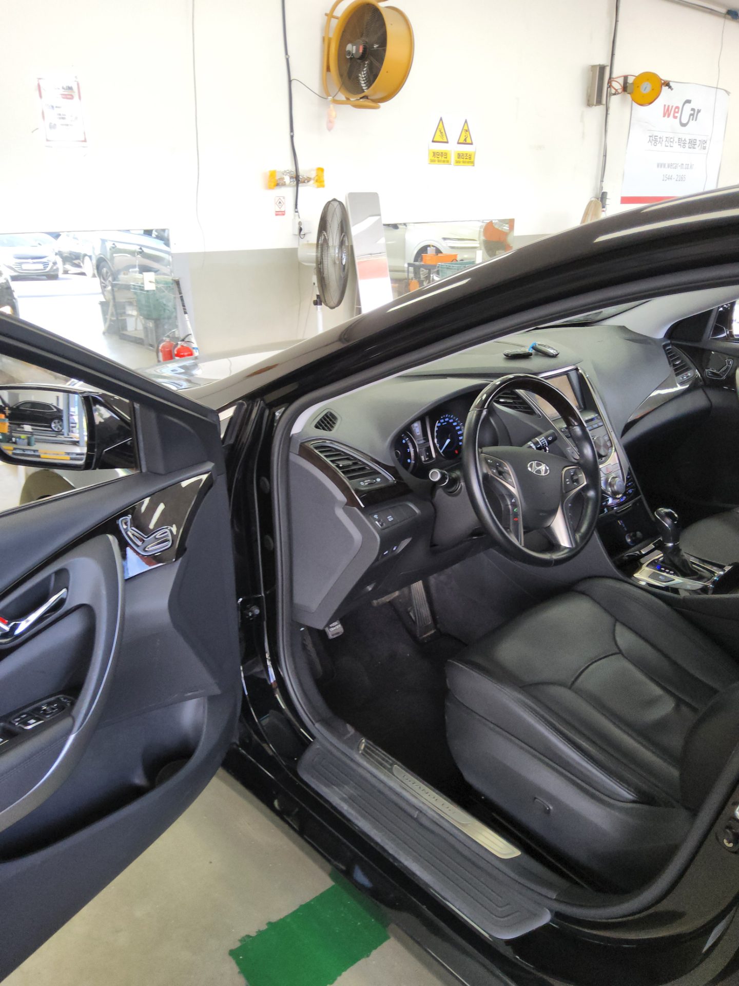 2011 - hyundai grandeur