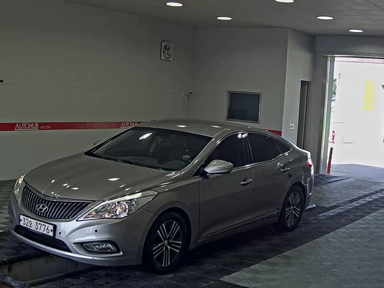 HYUNDAI GRANDEUR HG HG 240