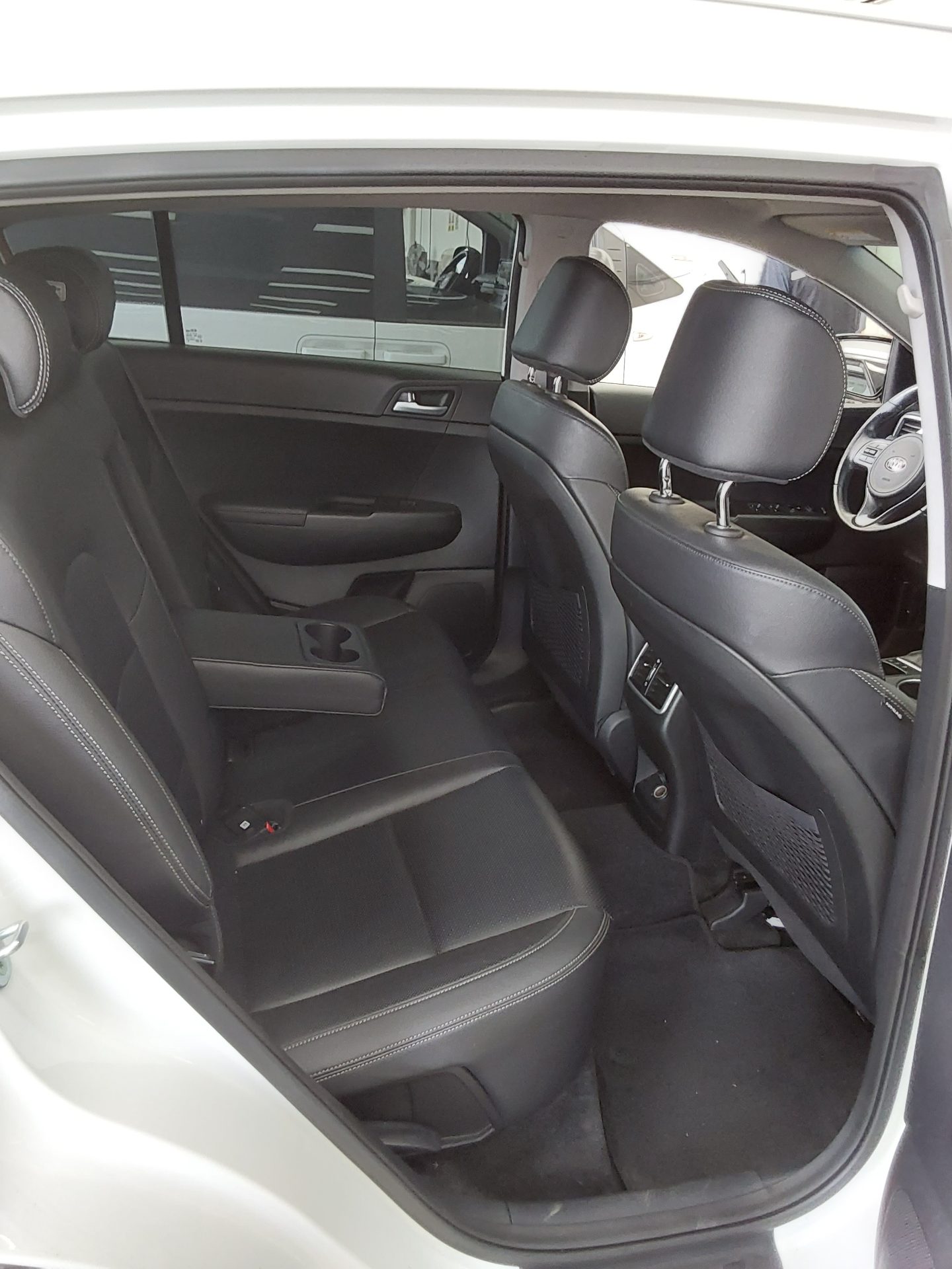 2016 - kia sportage
