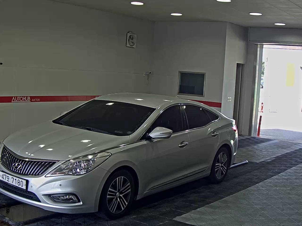 HYUNDAI GRANDEUR HG HG 240