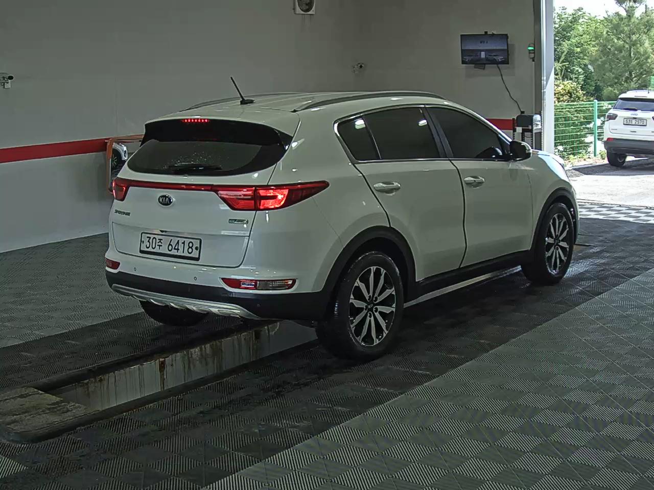 2016 - kia sportage