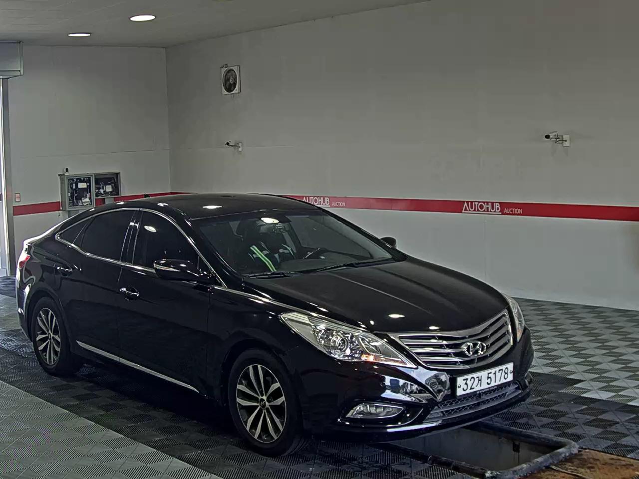 2011 - hyundai grandeur
