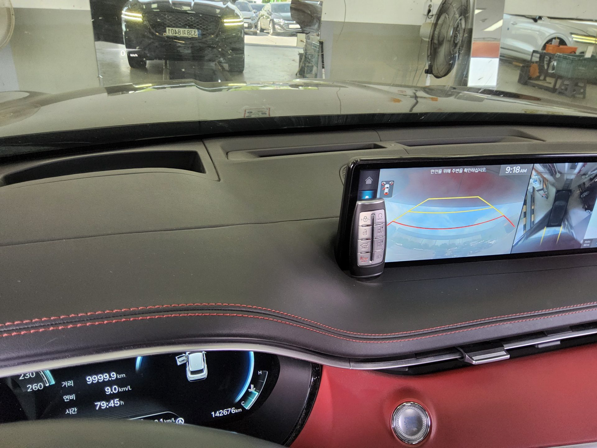 2021 - genesis gv70