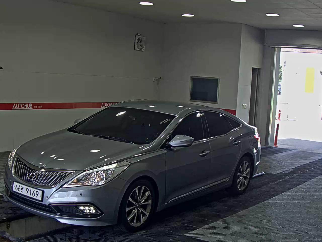 HYUNDAI GRANDEUR HG HG 300