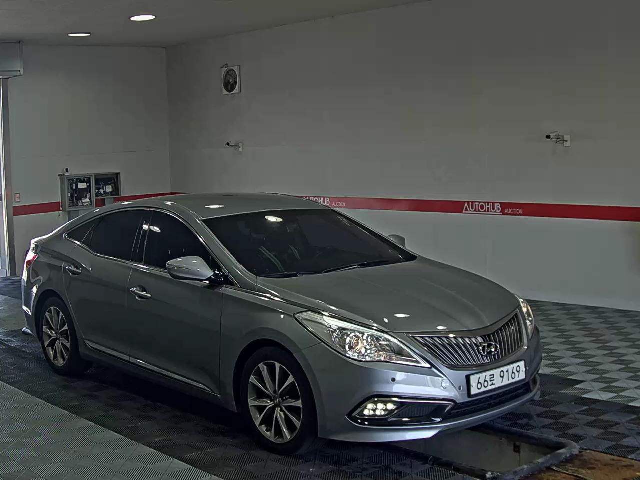 2015 - hyundai grandeur