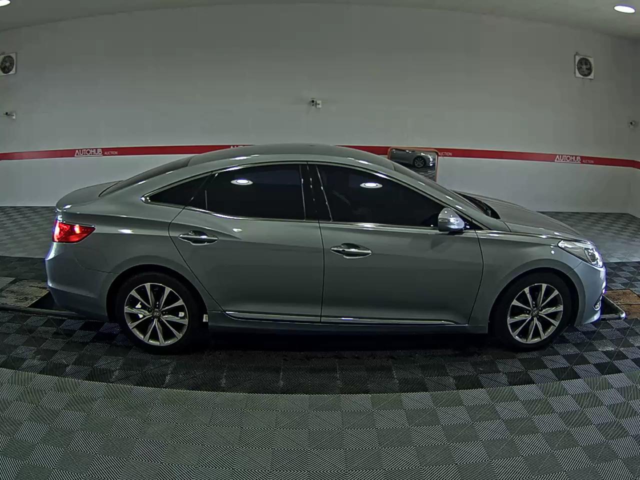 2015 - hyundai grandeur